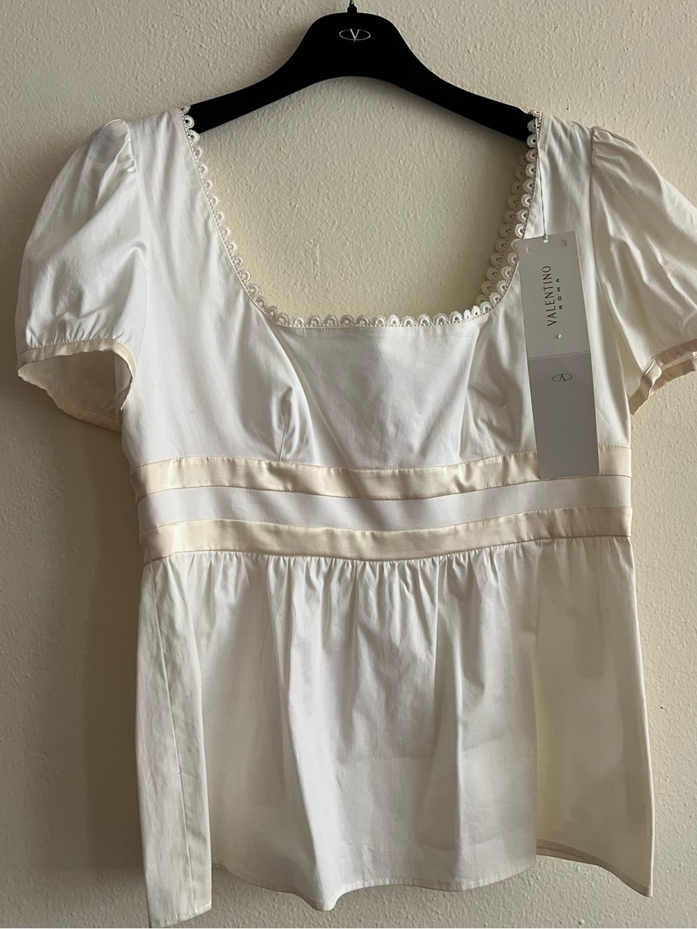 Valentino Garavani White Square Neck Blouse lace NWT Italy Size 44 / 8